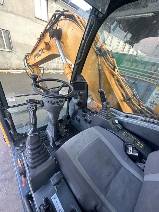 Экскаватор колеснный 140