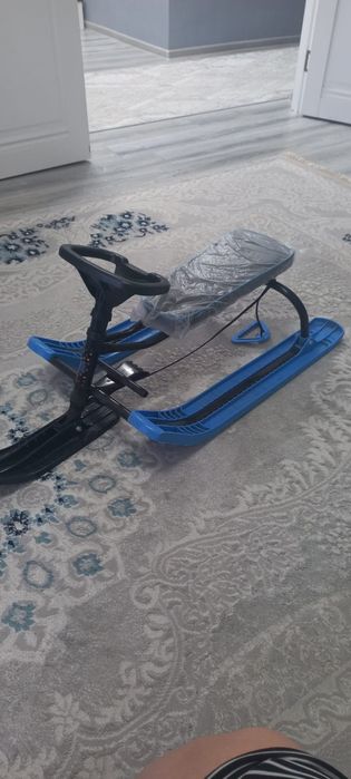 Продам санка снегоход