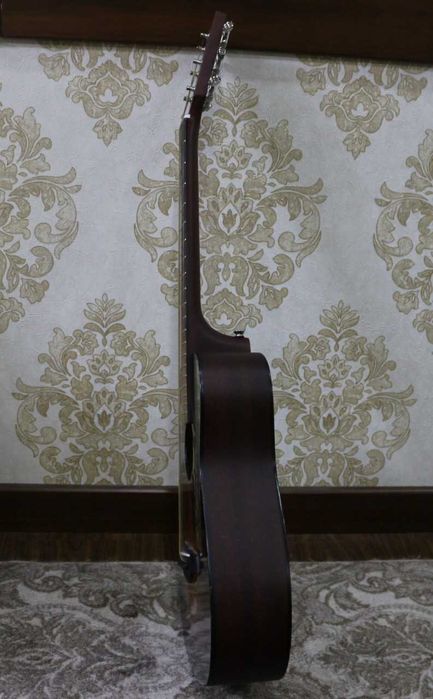 Акустическая уменьшенная гитара YAMAHA JR 2 TBS + оригинальный чехол.