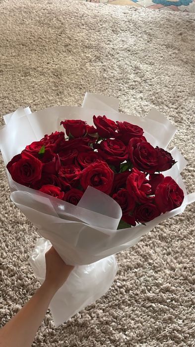 Букет из красных роз