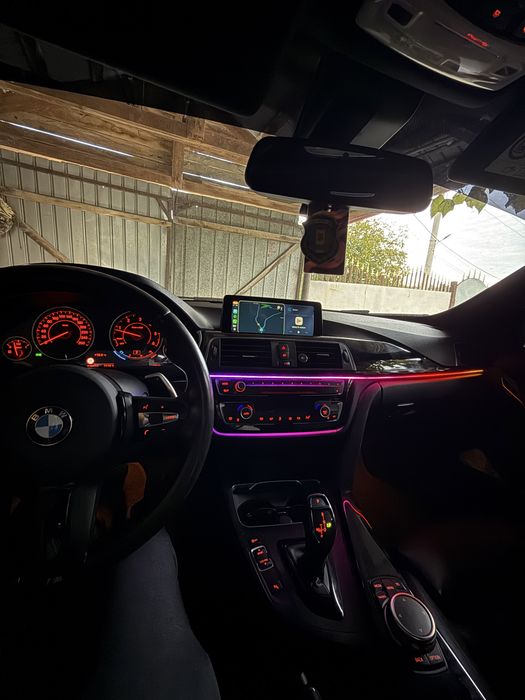 BMW Seria 3 F30 320D pachet M Sport interior/exterior