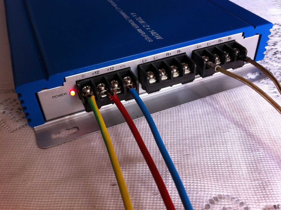 Amplificator Crunch max800W/Blaupunkt max600W/Sig ANL 125A (statie