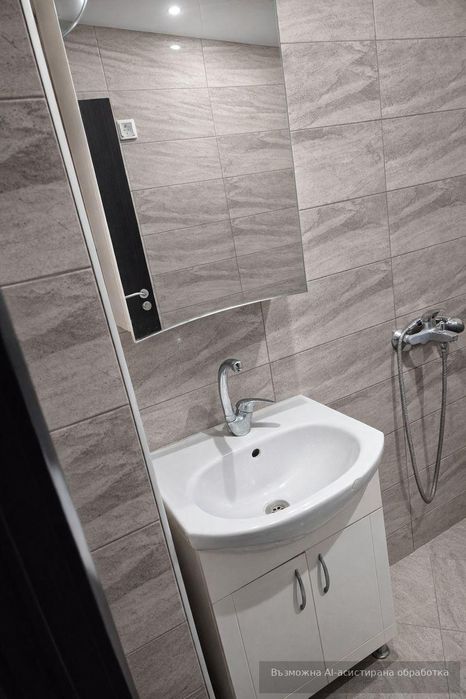 Двустаен апартамент в кв. Кючук Париж с паркомясто