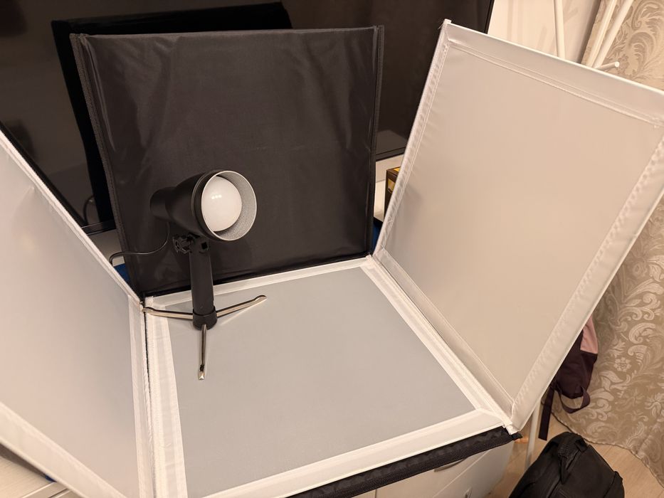 Kit aparat foto Nikon D3000 + accesorii