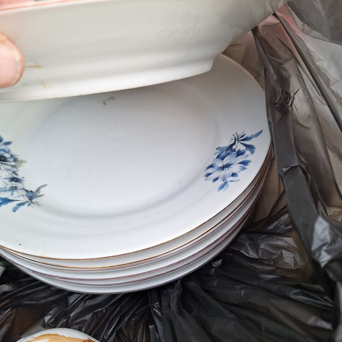 Халби чаши за бира чинии