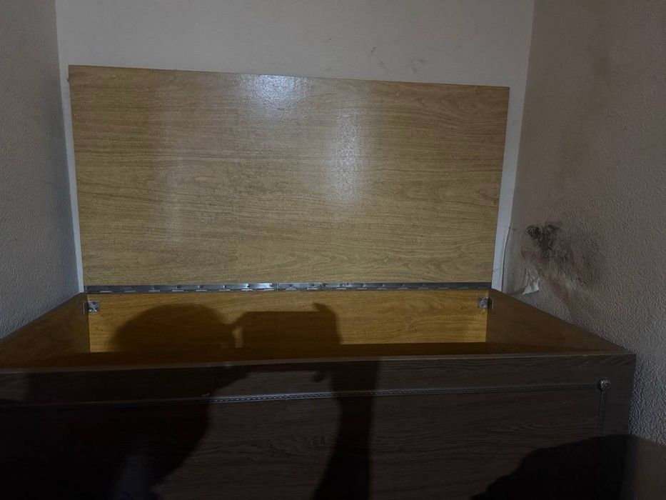 Продаются сундук и комод, комод настоящее дерево