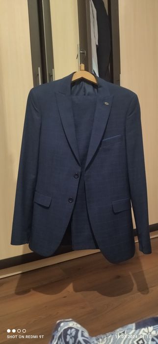 Костюм классический 46 размер