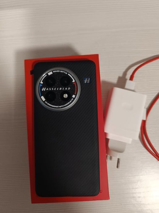 Продам OnePlus 13