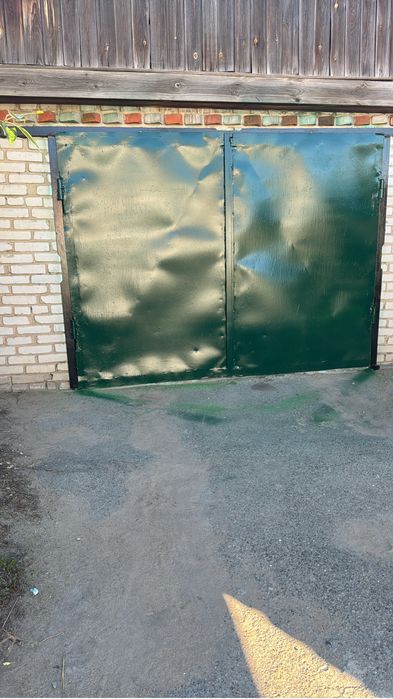 Продам ворота , металл толстый.Доставка