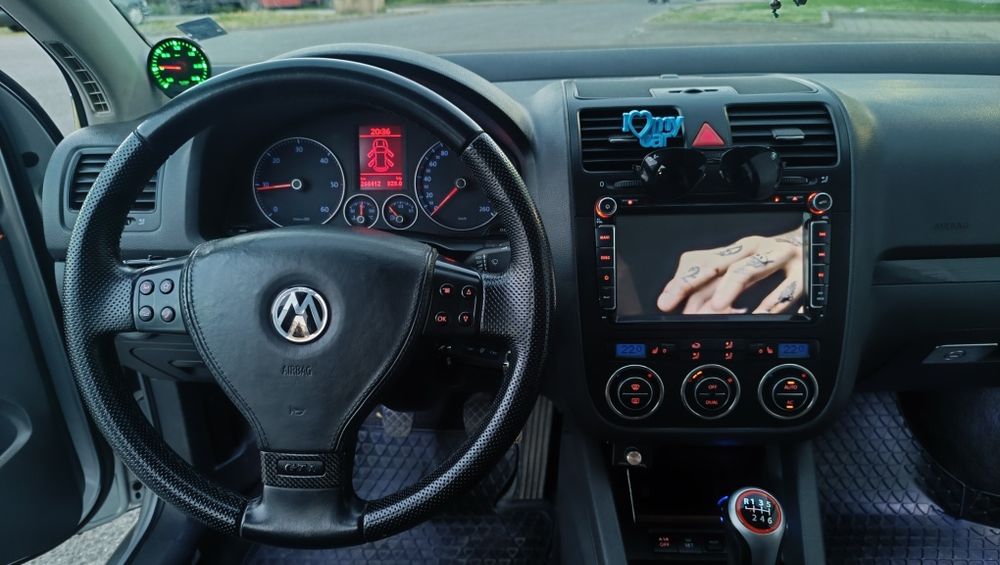 Продавам ВСЯКАКВИ Голф 5ци на части (1.6/1.9 и 2.0) и други коли