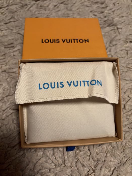 Портфейл louis vuitton