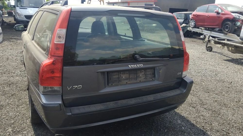 Dezmembrez Volvo V70  an 2008 motor 2.4 euro 4 Automat