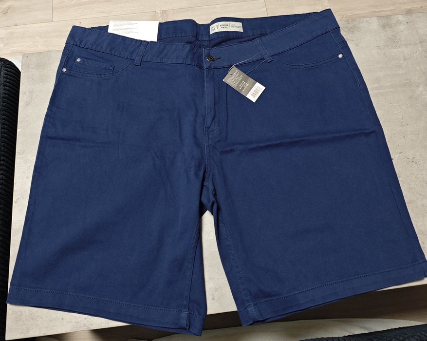 Дамски бермуди, размер 56