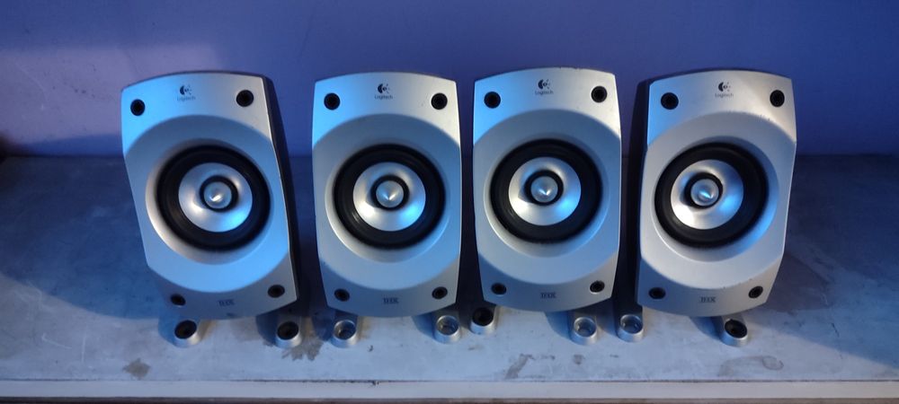 Сателити logitech z5500