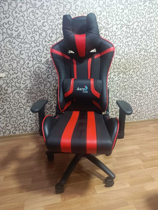 Компьютерное кресло, игровое