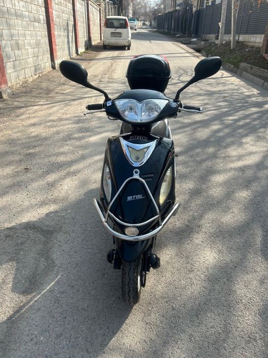 Продам Скутер М8