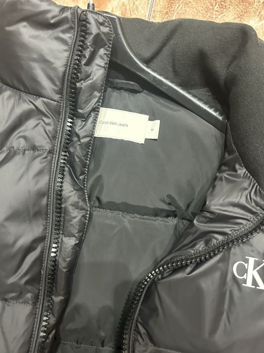Vand vesta Calvin Klein