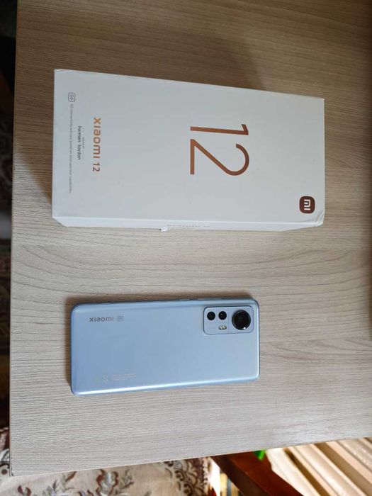 Продам Xiaomi 12