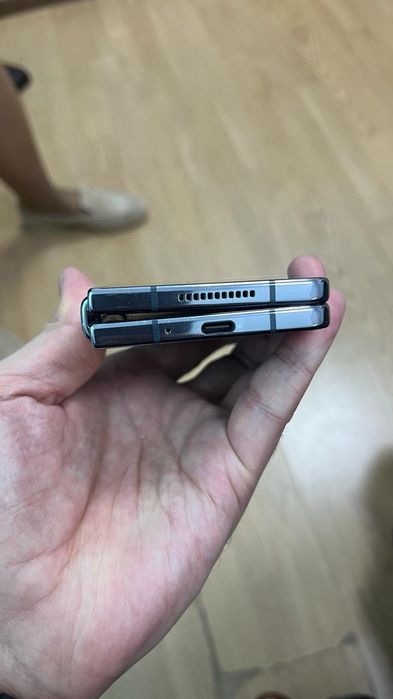 Продам Samsung Fold 4