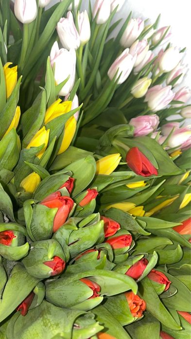 Мейрамға әдемі гүлдер!