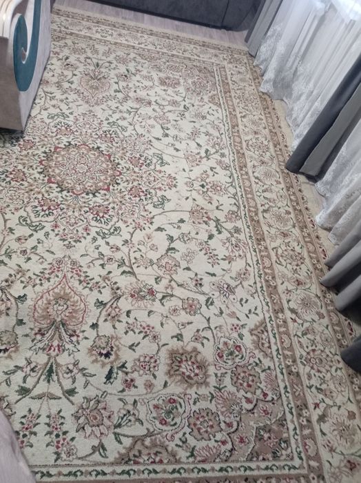 Продам ковер большой