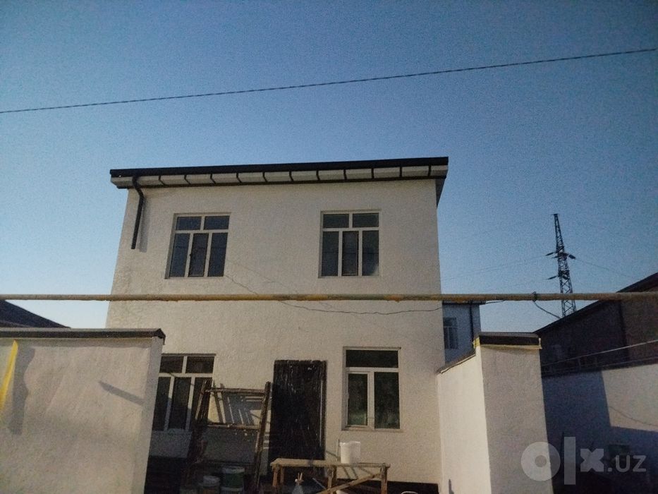 Продаю двухэтажный новый дом яшнободе пятикомнатные два санузел 120 м²