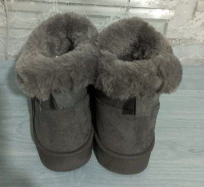 Cizme îmblănite mărimea 41, marca C&A