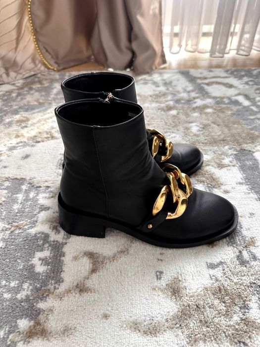 Полусапожки на сплошной подошве, р 38, кожа.