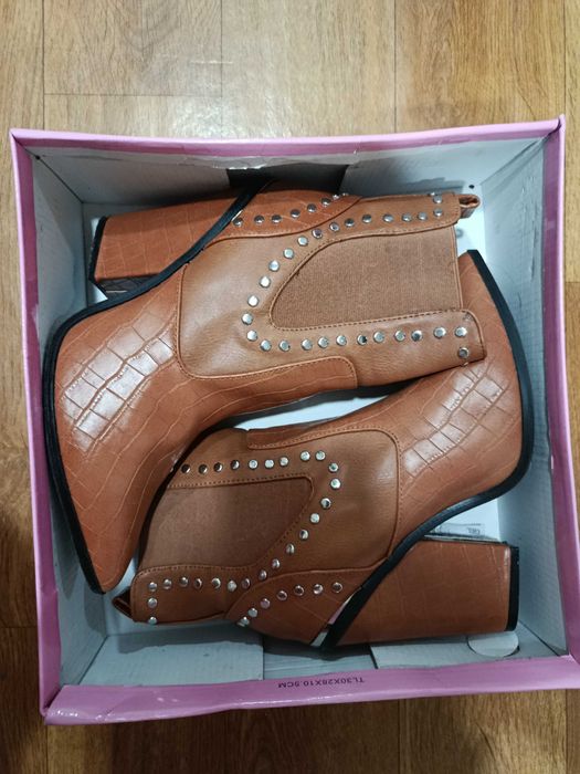 Женские полусапожки