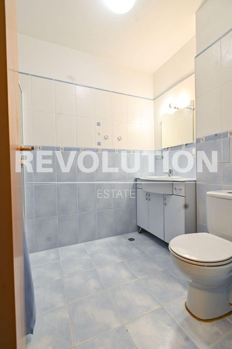 Тристаен апартамент в ж.к. Гоце Делчев.