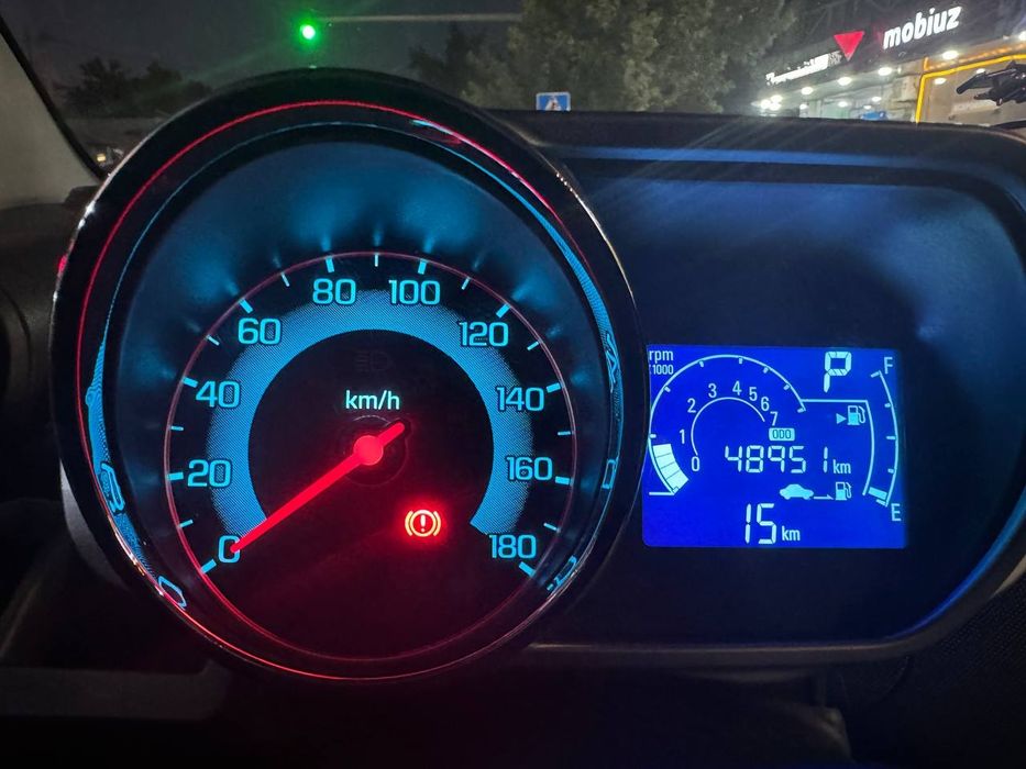 Продам свою машину спарк