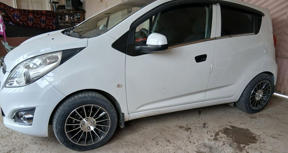 Спарк 2014 сотилади