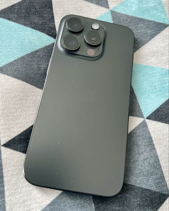 iPhone  15 pro impecabil