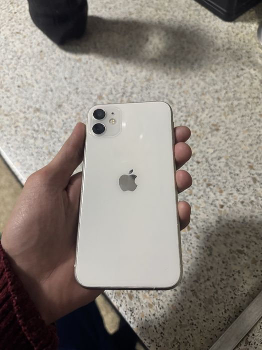 Айфон 11 64гб идеал