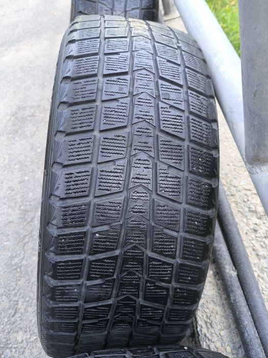 Шины зимние 235/55/R18