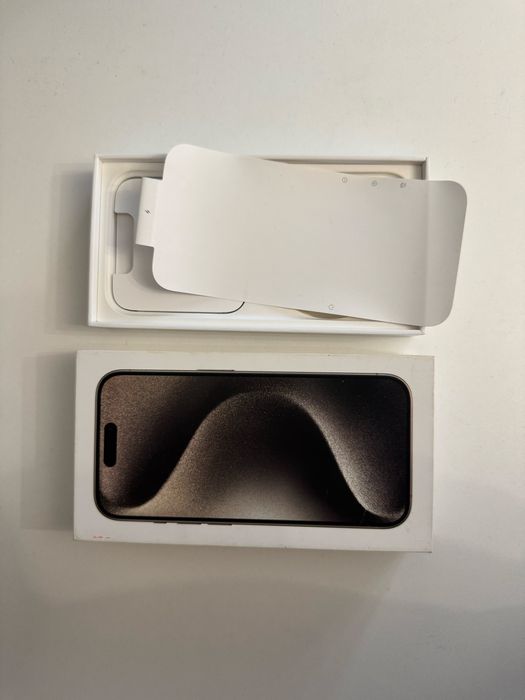 iPhone 15 pro 256гб