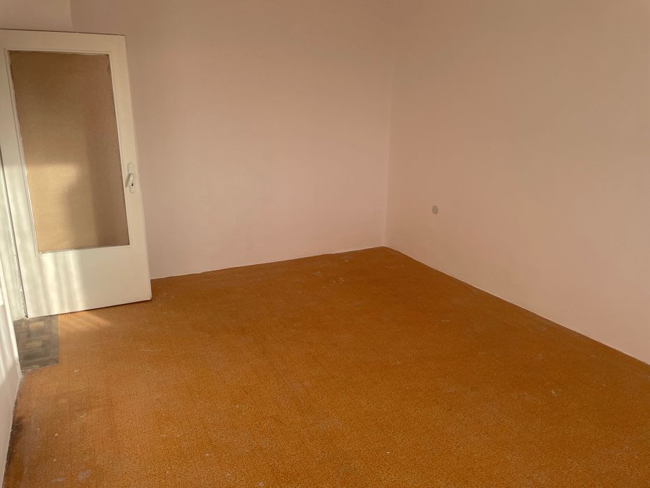 Продава се Едностаен апартамент в Добрич, Христо Ботев - 50 кв.м за 444 €/кв.м - Снимка #3