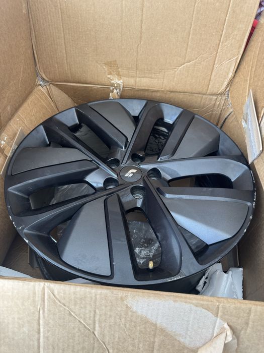 Продам диски от Li Lixiang L9 21R