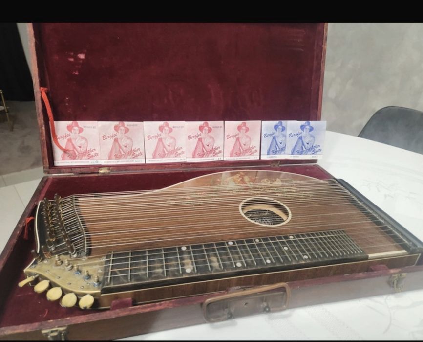 Instrument muzical anii 1920