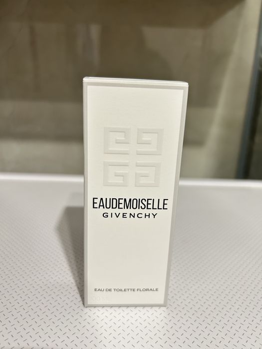 Продается Eaudemoiselle Eau Florale Givenchy 100
