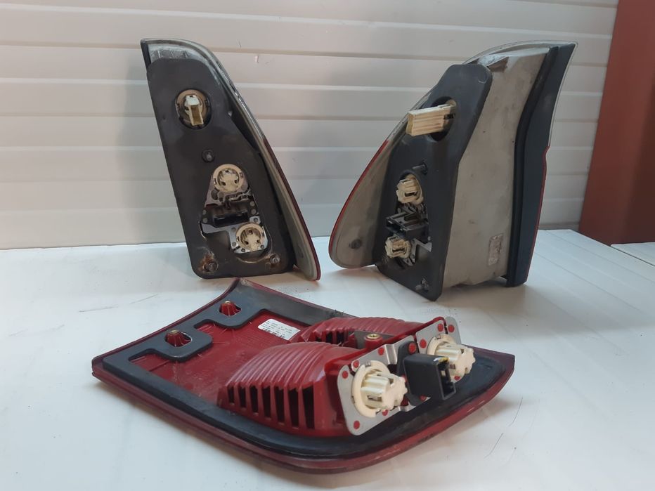 Stop tripla spate bmw x5 e53 150lei buc