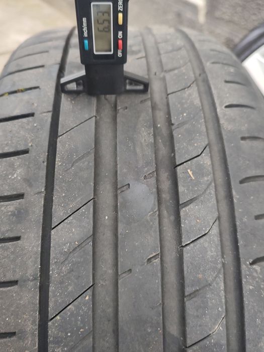 Vând Set Jante Aliaj 5x112+Cauciucuri 235/40/R18 Vara Passat CC Golf