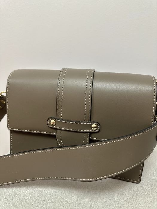 Сумка в хорошем состоянии. Обмена нет