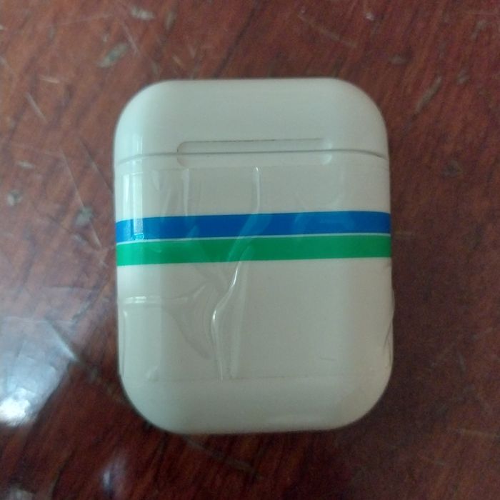 Продам  наушники   новые