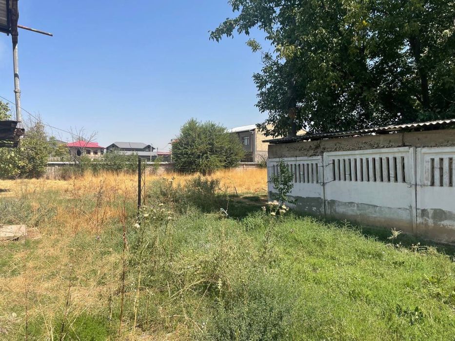 Продаётся территория в долг дороги.ТТЗ