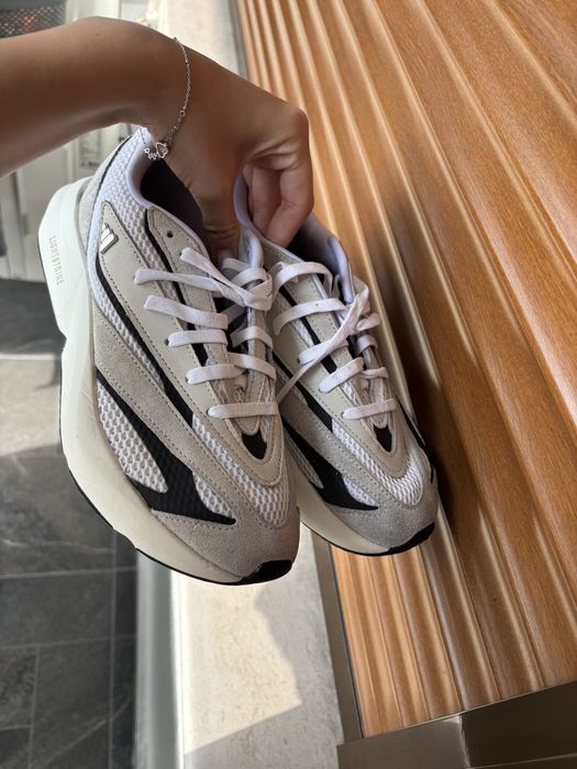 Нови обувки adidas