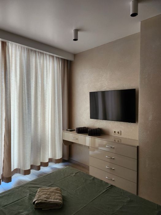 Дава се под наем Тристаен апартамент в Варна, Бриз - 93 кв.м за 2000 € - Снимка #10