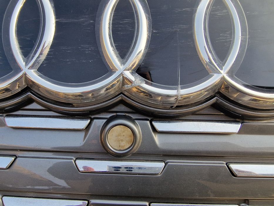 Audi Q4 E-Tron 2023 предна броня