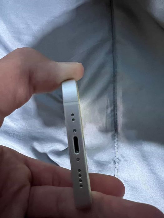 Iphone 12mini с подарък калъфи