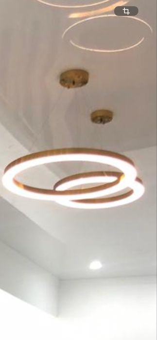 Продам люстры новые